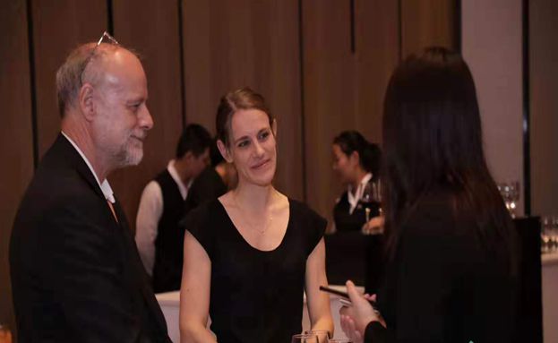 英語同聲傳譯各地收費標準 每天大概多少錢 英語同聲傳譯各地收費標準 每天大概多少錢